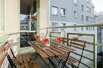 Comfortable Single-Storey House by the Beach