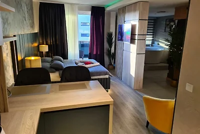 Wellness Apartments - Studio Apartment with T...