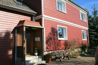 Sperling im Haus Tanneneck