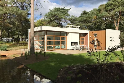 Modernes Chalet mit schönem Kamin in der...