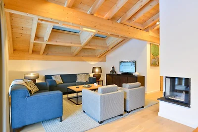 Chalet in den Alpen am Genfersee