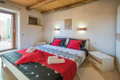 Villa a Pazin con piscina