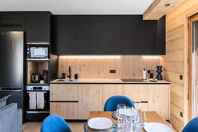 Silver Lodge Residence - A