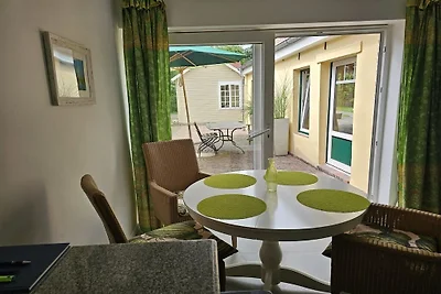 Ferienwohnung in Sande mit Schwimmbecken