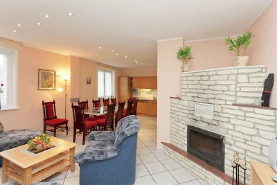 Ferienhaus in Elend mit privatem Pool