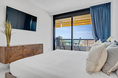 Appartamento vista mare con balcone