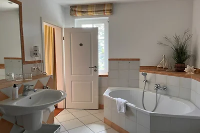 Reetdachhaus am Ostseestrand