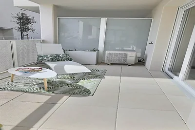 Appartamento con terrazza e parcheggio