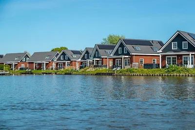 Villa in Medemblik met terras en wifi.