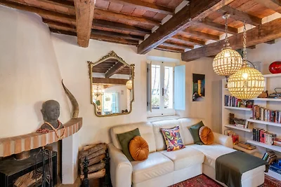 Maestosa villa in Umbria con giardino
