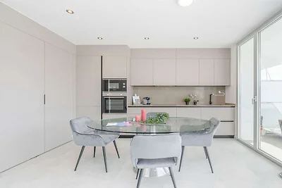 Luxe appartement met 3 slaapkamers en zwembad