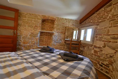 Urban and Upscale Homes Rovinj Old Town - Com...