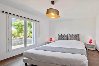 Lecci-Apartment mit Außenpool