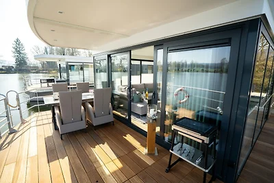 Schönes Hausboot in Höxter