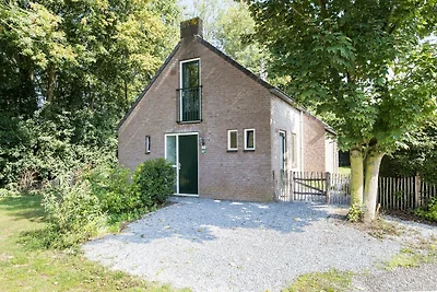 Waldbungalow-Ferienhaus für 4 Personen