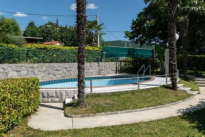 Charming Apartment with Sea Views and Shared ...