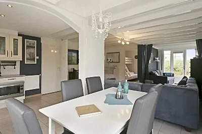 Holiday house in Ouddorp with 3 bedrooms