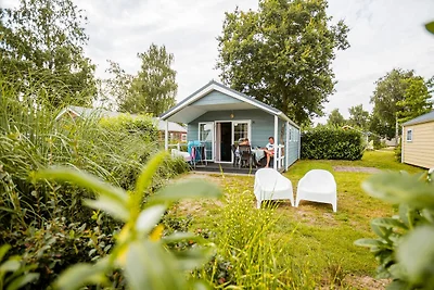 Knus chalet met overdekt terras, op vakantiep...