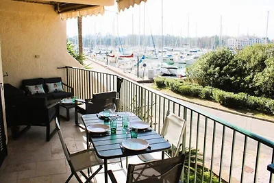 Wohnung in Cogolin mit Hafenblick