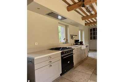 Villa in Saignon mit Pool und Aussicht