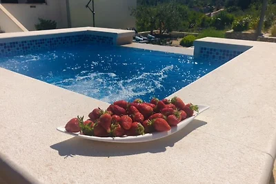 Holiday Home Ela - Three Bedroom Holiday Home...