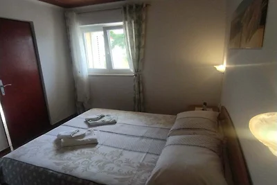 Charming One Bedroom Apartment Povljana - One...