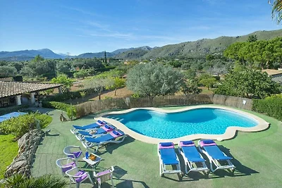 Villa in Pollensa mit Schwimmbecken