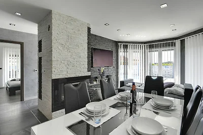 Villa in Fažana nahe Strand mit Pool