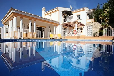 Villa in Albufeira mit Blick auf den...