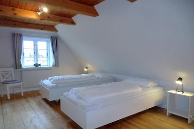 Ferienhaus in Nieblum mit Schwimmbecken