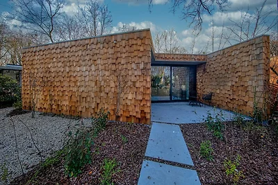 Wellness-Villa mit privatem Whirlpool