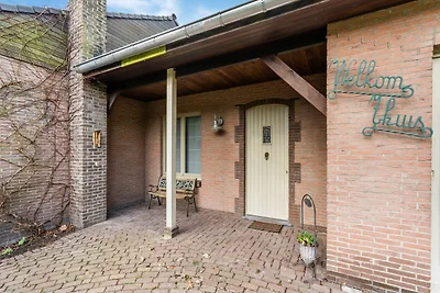 Ferienhaus in Merksplas mit Terrasse