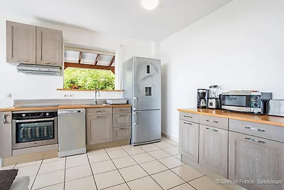 Luxusvilla in Paradise Bay mit Meerblick