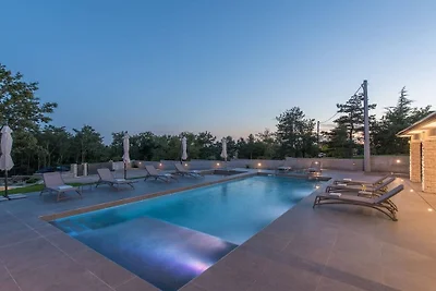 Villa en Labin con piscina