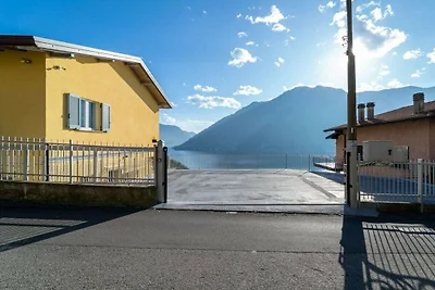 Wohnung in Nesso mit Barbecue und Wifi
