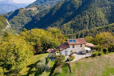 Mooi gerenoveerd agriturismo ten noorden van...