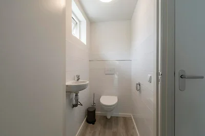 Bungalow in Sint Maartenszee am Strand