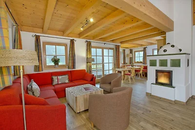 Ruhiges Chalet mit Swimmingpool in...