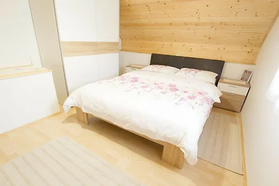 Sunny Two Bedroom Retreat in Beautiful Bizelj...