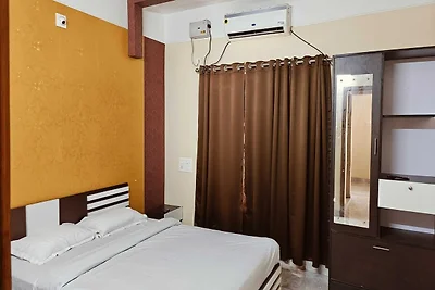 Super Hotel O Kazhakkoottam
