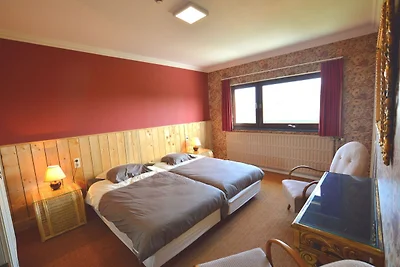 Komfortables Ferienhaus mit Whirlpool in...