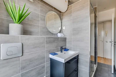 Modern appartement met 1 slaapkamer en 4 plaa...
