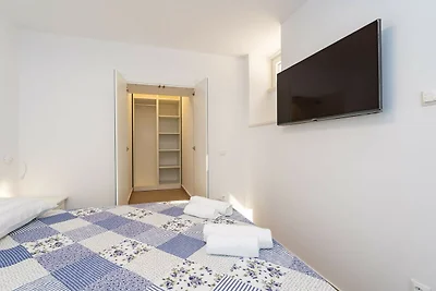 Apartment Nikolica - Two Bedroom Apartment wi...