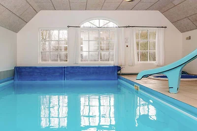 Luxus-Ruckzug mit Pool -- By Traum...
