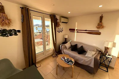 Wohnung in Lavandou mit Meerblick-Terrasse