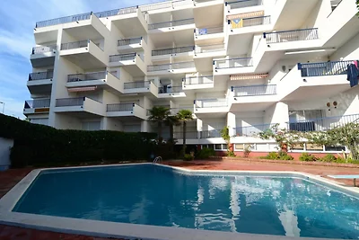 Apartment in Lescala with swimming pool