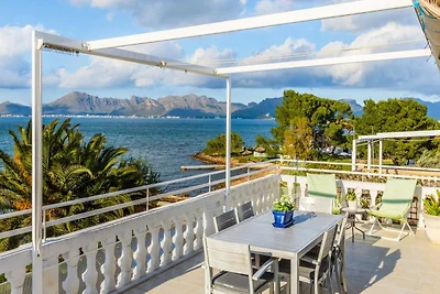 Meerblick-Apartment in Alcúdia mit Balkon