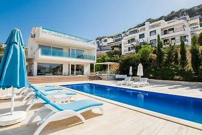 Villa in Kalkan met zwembad