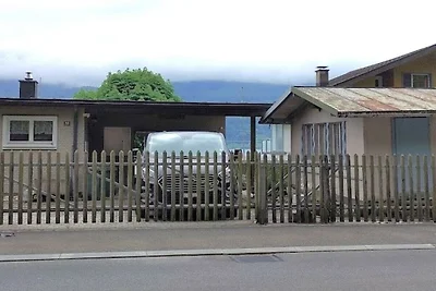 Bungalow w Gersau z basenem