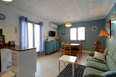 Apartment for four people with pool